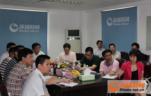 泉州市人民政府副市長林伯前及市直有關(guān)單位領(lǐng)導(dǎo)一行進(jìn)行電子商務(wù)調(diào)研活動 泉州市人民政府副市長林伯前及市直有關(guān)單位領(lǐng)導(dǎo)一行進(jìn)行電子商務(wù)調(diào)研活動